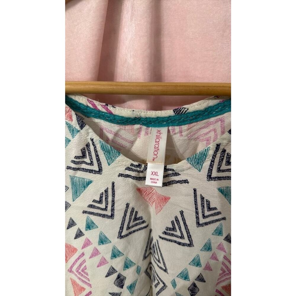 Xhilaration Geometric Pattern Poncho - Picture 2 of 7